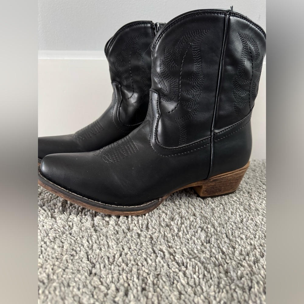 Roper Boots